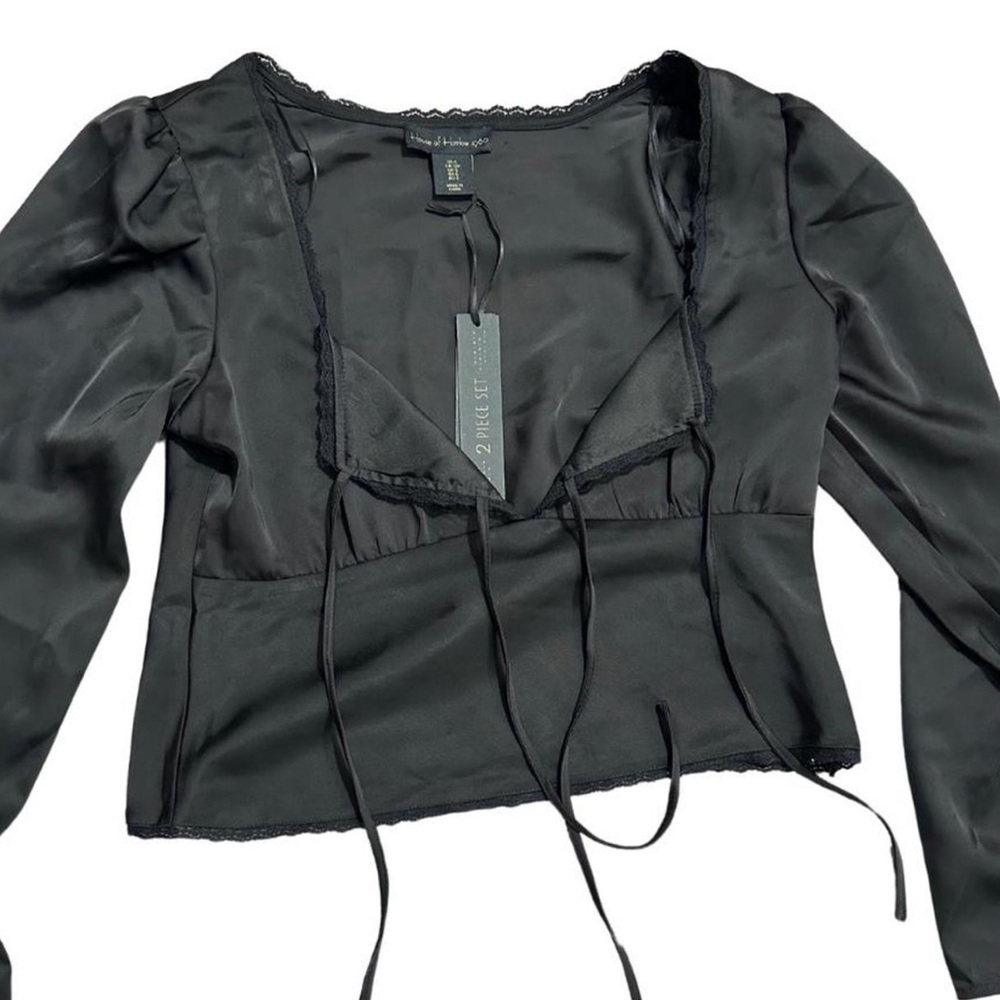 House of Harlow Black Laced Long Sleeve Top